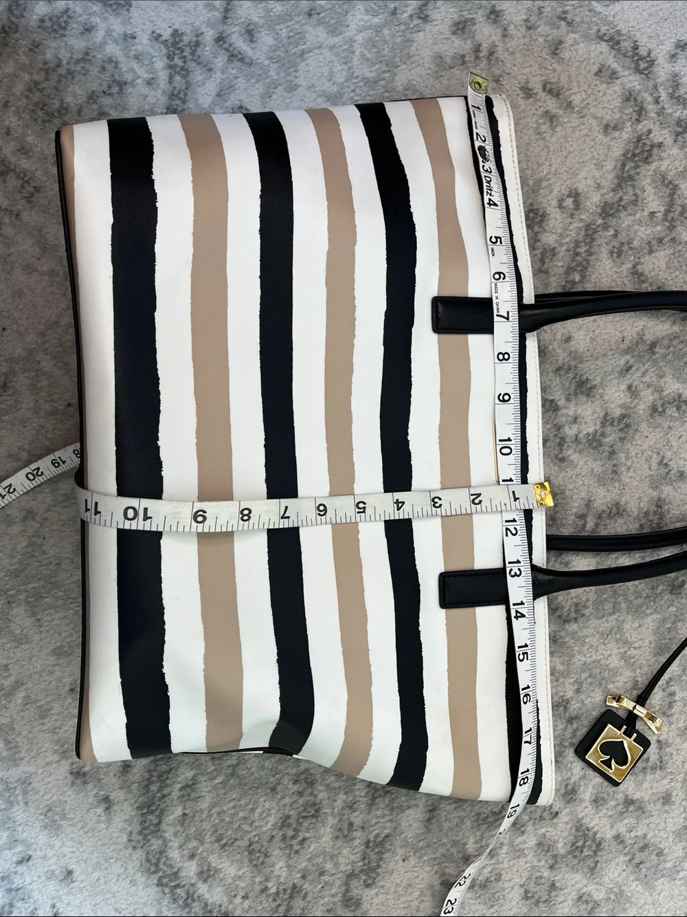 KATE SPADE NEW YORK Grant Street Jules Large Tote Tan White Black Stripe